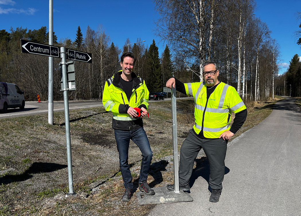 Henrik Lövgren projektledare vid Luleå kommun och Christer Ögren från entreprenören Nyab.
