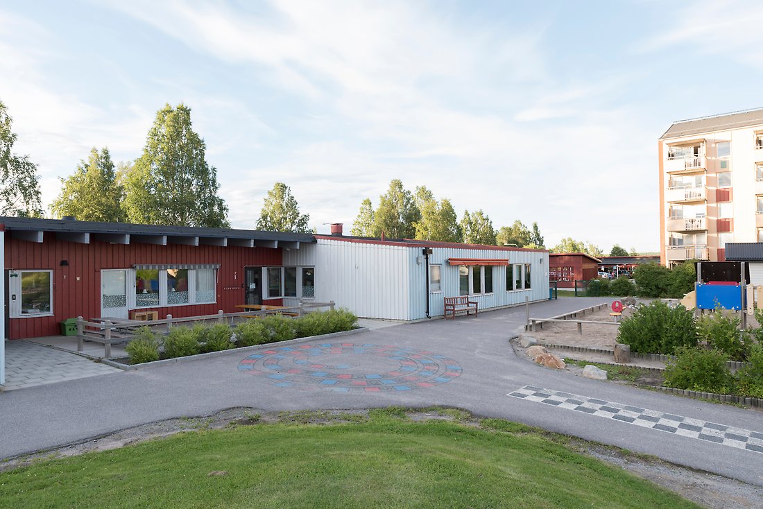 Utomhusmiljö Strandens förskola, en del av förskolans gård